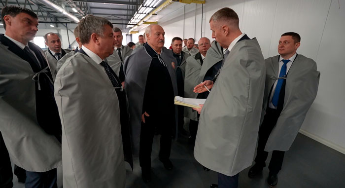 Надо тиражироваться! Президент посетил рыбоводное хозяйство «Палуж» в Краснопольском районе