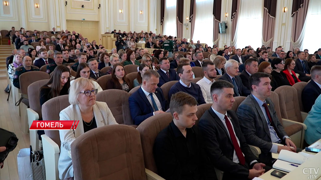 Как работает единая цифровая система? Трансформацию здравоохранения обсудили в Гомеле-8