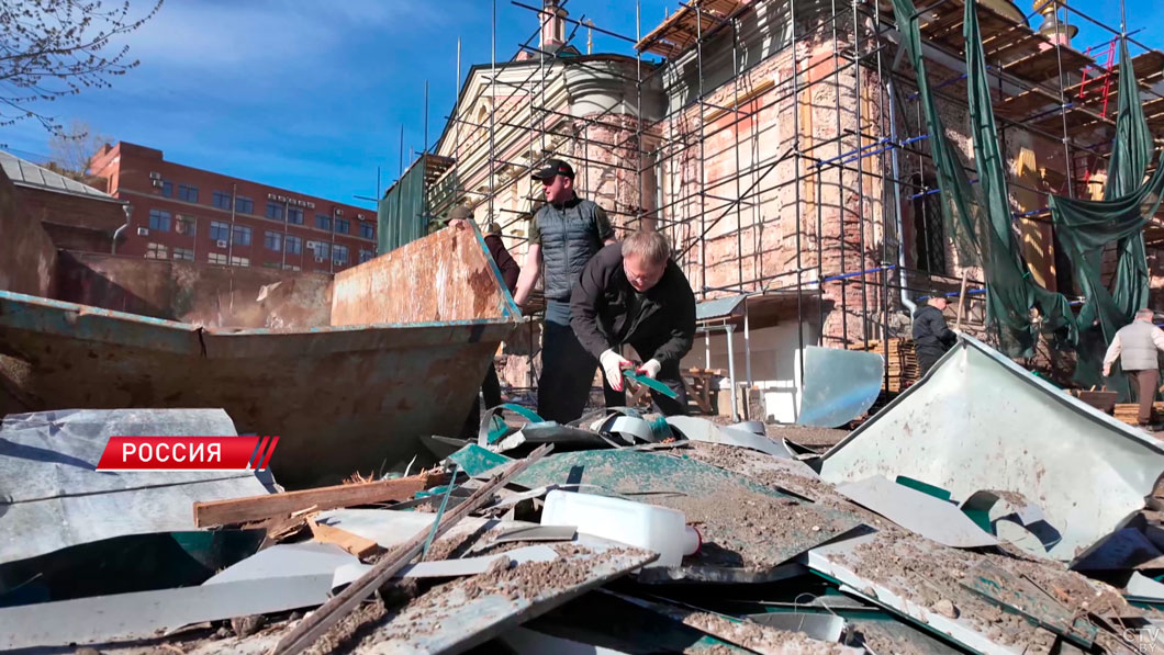 Белорусские дипломаты помогли благоустроить подворье Белорусского экзархата в Москве-2