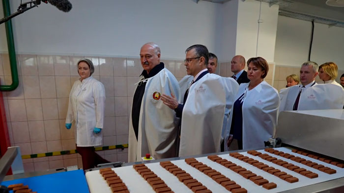 Лукашенко побывал на фабрике «Красный мозырянин»