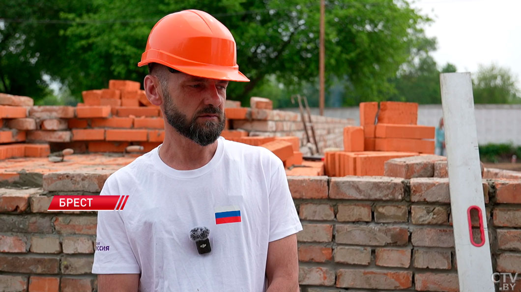 Миссия – сохранять память делом. В Брестской крепости работают российские волонтеры-реставраторы-6