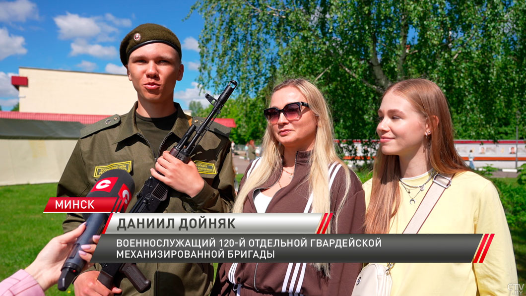 В 120-й отдельной гвардейской механизированной бригаде военную присягу приняли около 350 человек-10