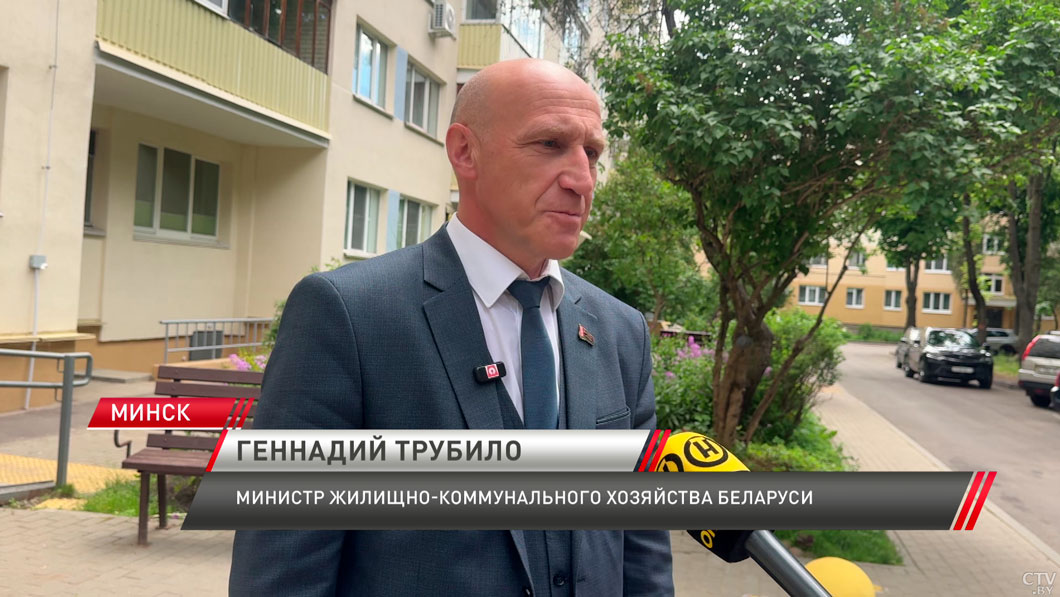 В Министерстве ЖКХ поблагодарили белорусов за помощь в благоустройстве придомовых территорий-4