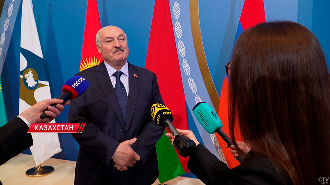 Лукашенко раскрыл детали телефонного разговора с Эмманюэлем Макроном-8