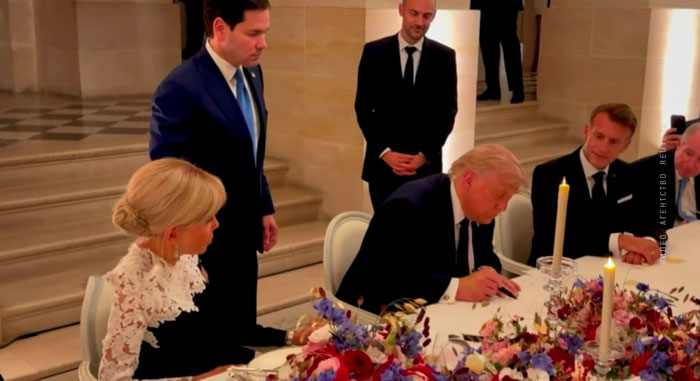 Трамп подписал меморандум с Ираном в электронном виде в Версале