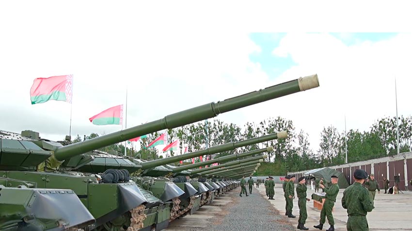 Модернизированные танки Т-72БМ2 белорусской модификации поступили в 11-ю механизированную бригаду