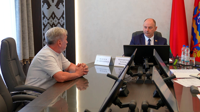Председатель Миноблисполкома провел личный прием граждан в Крупках