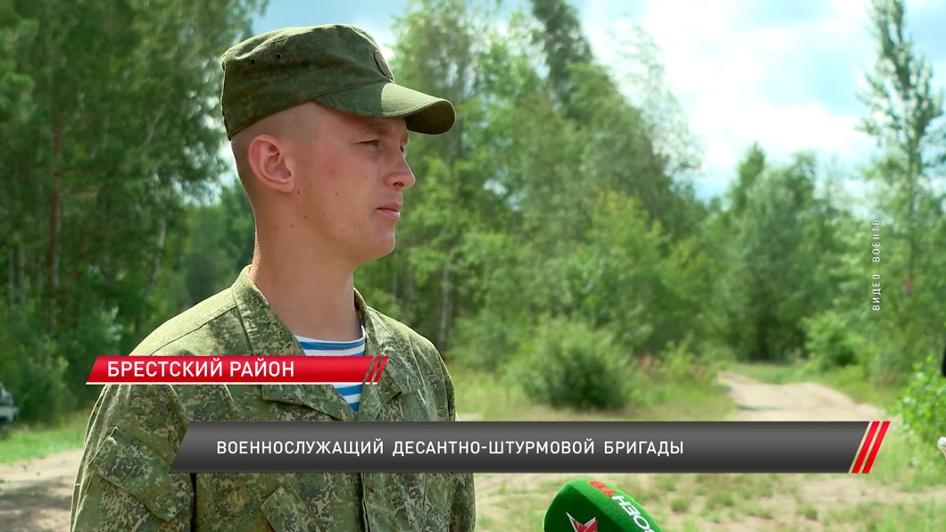 Белорусские десантники отрабатывают маневрирование на плаву-4 Белорусские десантники отрабатывают маневрирование на плаву-4