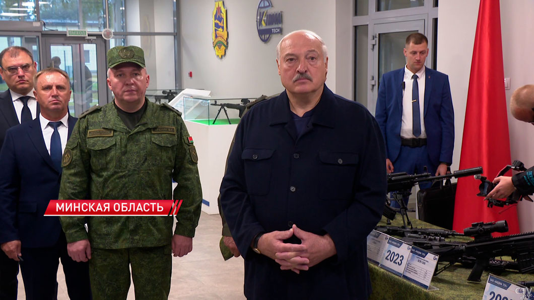 Президент потребовал не жалеть денег на развитие отечественного ВПК-4