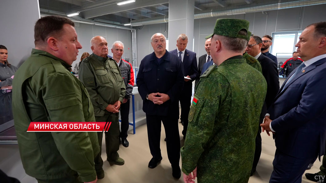 Президент потребовал не жалеть денег на развитие отечественного ВПК-8