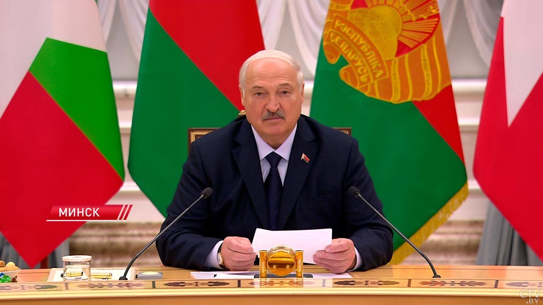 Лукашенко: меморандумы прошедшего форума призваны стать локомотивом связей Беларуси и Мьянмы-4