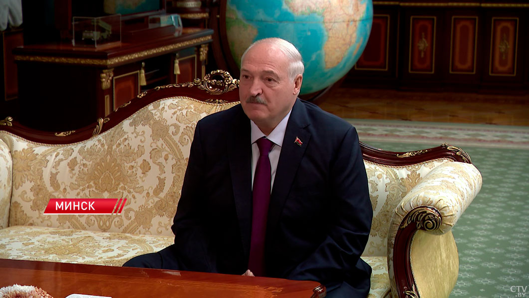 Лукашенко: политика многовекторности никак не отдаляет Беларусь от России-4