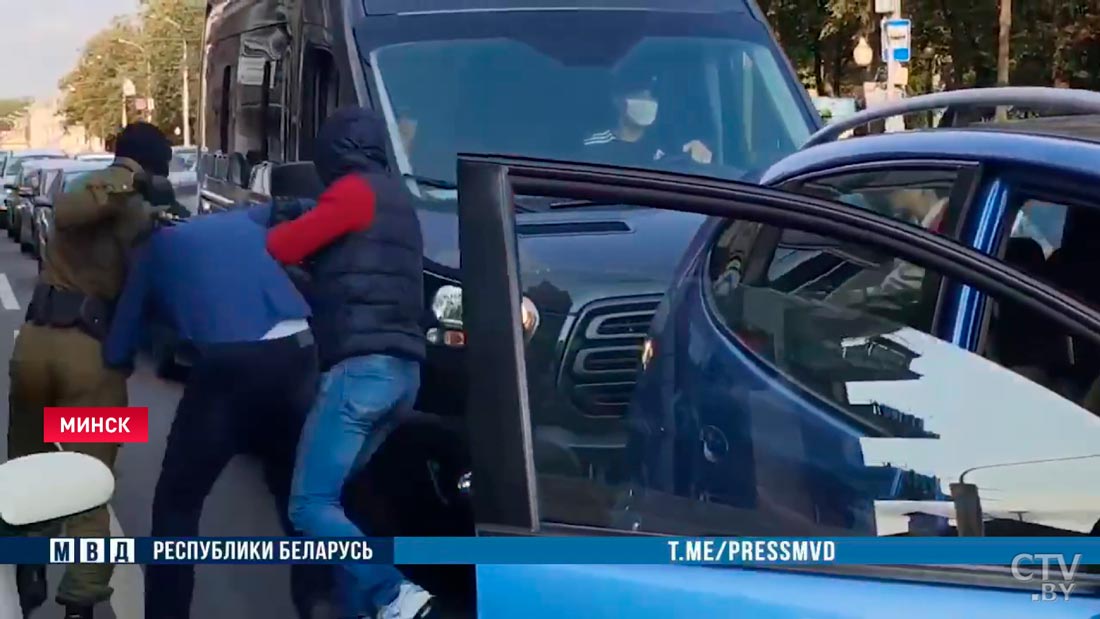 МВД: водитель, который заблокировал движение транспорта в Минске, оказался пьян-1 МВД: водитель, который заблокировал движение транспорта в Минске, оказался пьян-1