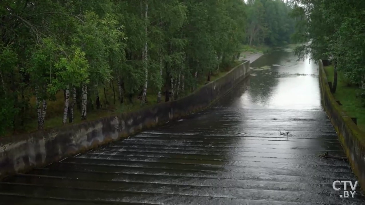 Показываем необычную водяную «лестницу» в Минском районе. Как до неё добраться-4