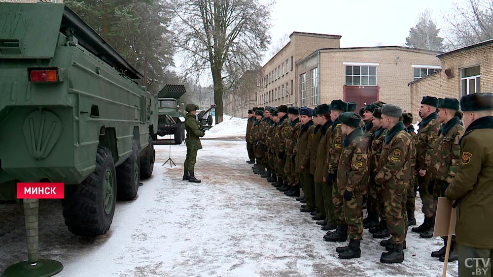 Потрогать бронетехнику и поесть солдатской каши. Как прошёл день открытых дверей в Военной академии?-10