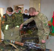 В Военной академии Беларуси прошёл день открытых дверей. Будущих абитуриентов познакомили с жизнью курсантов В Военной академии Беларуси прошёл день открытых дверей. Будущих абитуриентов познакомили с жизнью курсантов