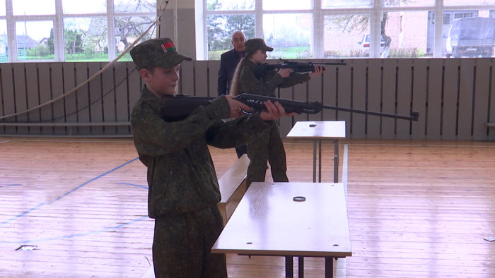 Военно-патриотический клуб «Надёжная опора» открылся в Плещеницкой школе