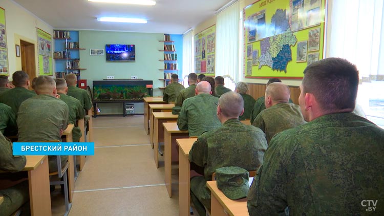 Президент делится закрытой информацией – военные о ВНС-1
