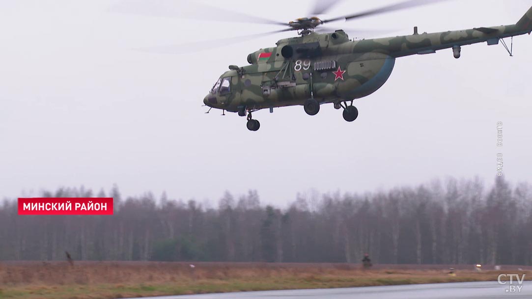 Основная задача – поддержание уровня. В 50-й смешанной авиационной базе проходят плановые полёты-4