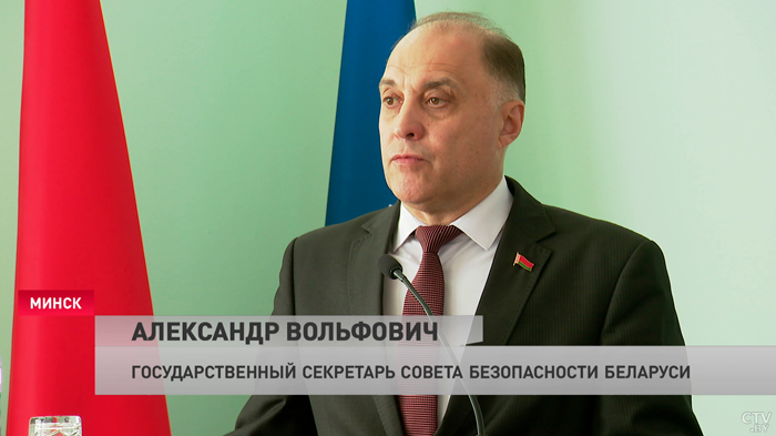 Вольфович: «Сегодня они столкнули украинцев и россиян. И в это горнило еще подтянуть белорусов»-4 Вольфович: «Сегодня они столкнули украинцев и россиян. И в это горнило еще подтянуть белорусов»-4
