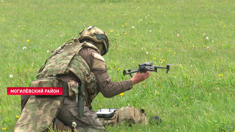 Вольфович рассказал, что отрабатывается в ходе сбора по военной безопасности Беларуси-1