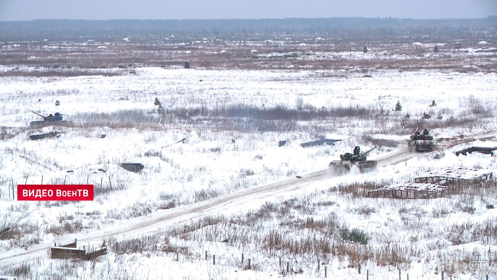 130 км марша и стрельба из всех видов оружия. Военнослужащие на полигоне под Борисовом выполнили тренировочные упражнения-1