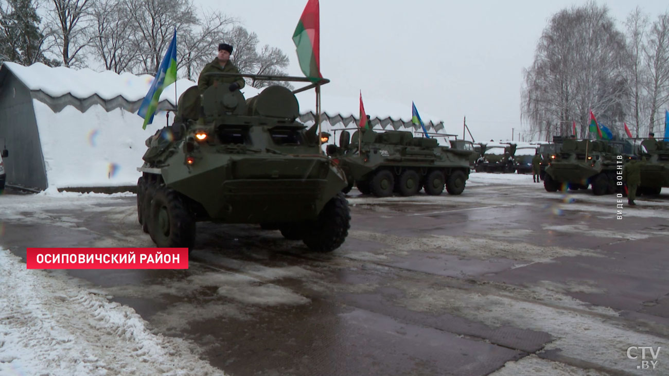 Госвоенпром поставил новые образцы техники белорусским связистам-7