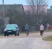 Жителям деревни Любанского района было сложно доехать до города. Как приём граждан решил эту проблему?