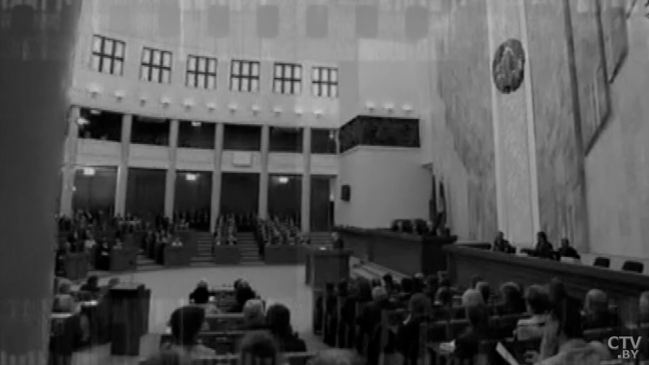 Это было смело! Вот как прошло самое первое Послание Президента – 1997 год-7
