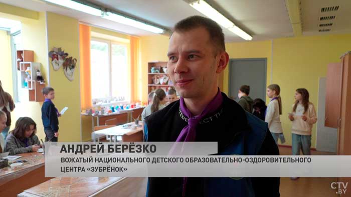 «Наши номера запоминаются и детям, и всем вокруг». Вожатый «Зубрёнка» рассказал, почему ему нравится работа в лагере-1