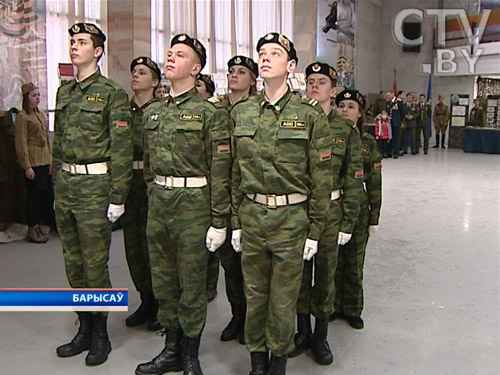 В Лондоне впервые за 112 лет на выставке антиквариата можно будет увидеть пасхальное яйцо Фаберже из императорской коллекции