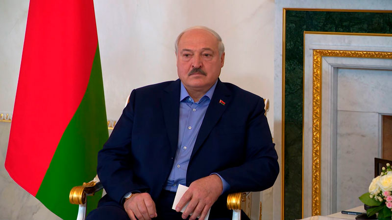 «Вы вообще первый в России человек, который об этом сказал открыто». За что Лукашенко поблагодарил Путина?