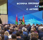 Президент Беларуси: нельзя перенаселять Минск, нельзя вообще на глаза людям лезть. У нас что, негде строить?