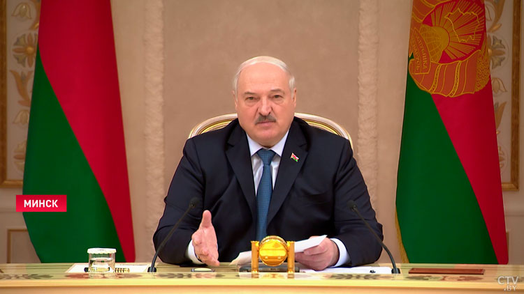 Лукашенко: россиянам предстоит решать вопросы, связанные с наращиванием перевозок по Северному морскому пути-4 Лукашенко: россиянам предстоит решать вопросы, связанные с наращиванием перевозок по Северному морскому пути-4