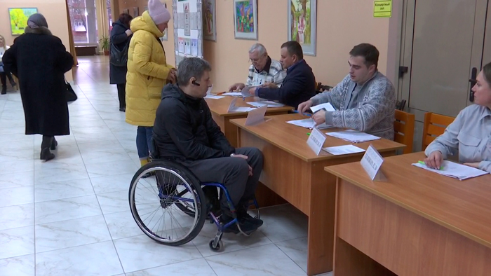 Безбарьерная среда на выборах! Какие созданы условия на избирательных участках для инвалидов в Гомеле?