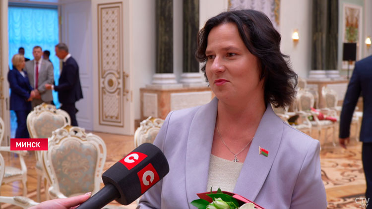 Мечтала встретиться – выпускница рассказала, какие слова Президента оказались для неё пророческими-13