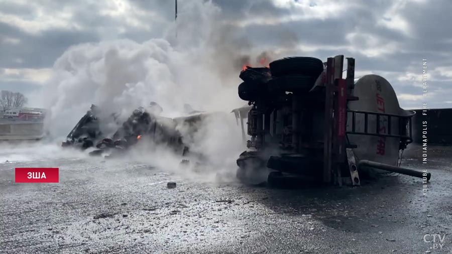 У ЗША на дарозе выбухнуў бензавоз. Усе бліжэйшыя аўтатрасы перакрыты