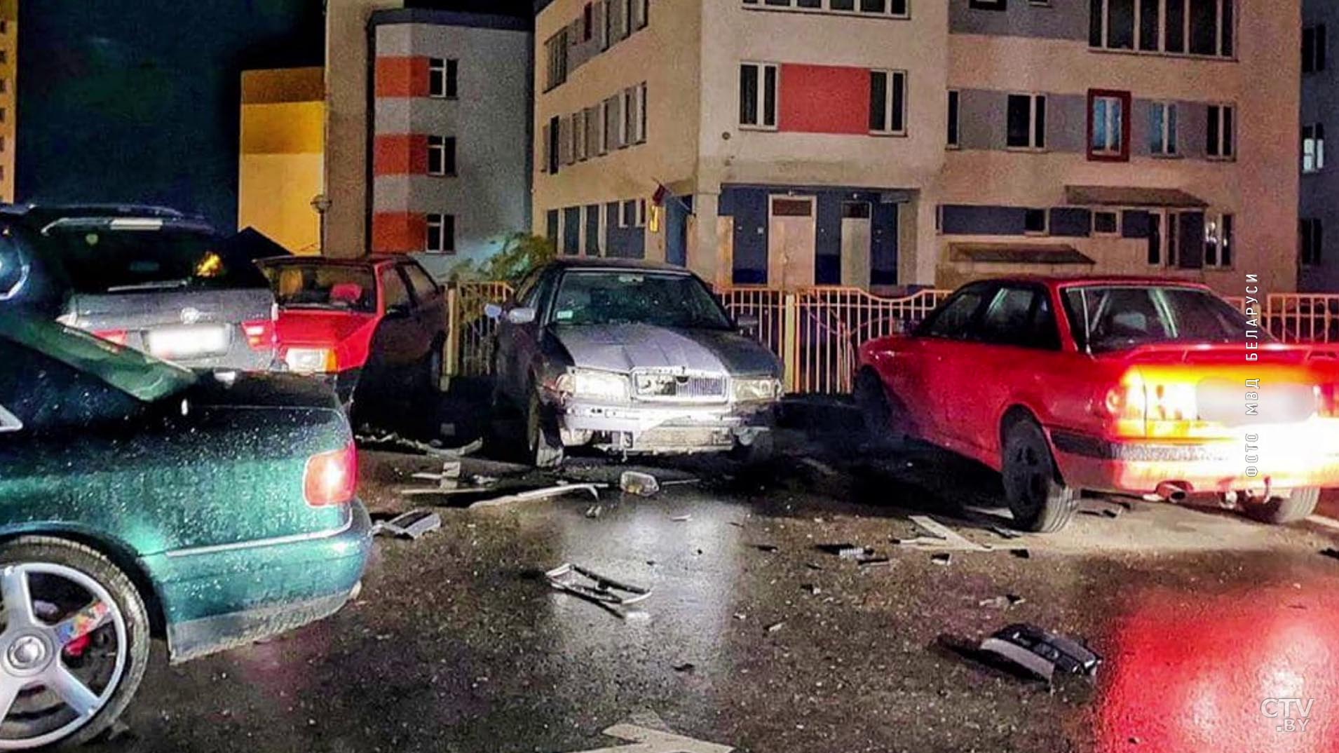 В Гродно повредили машину милиционера. Возбуждено уголовное дело-7
