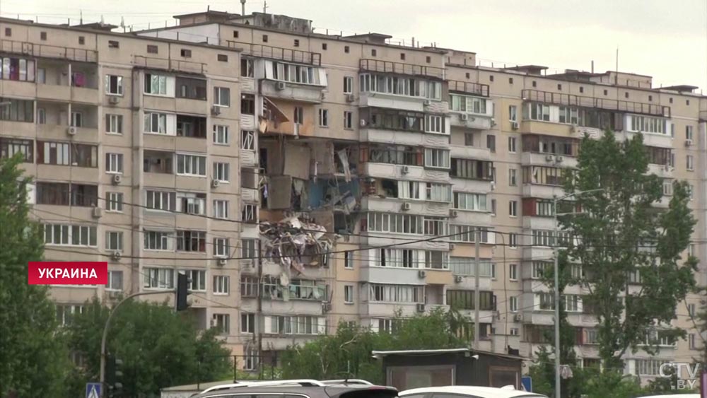 Взрыв в киевской многоэтажке: поиски людей завершены, разрушенный подъезд, вероятнее всего, снесут-7