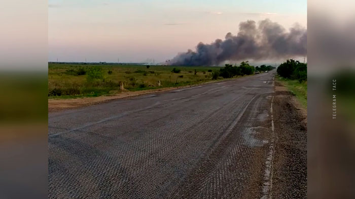 На полигоне в Крыму продолжаются взрывы – участок трассы «Таврида» перекрыт