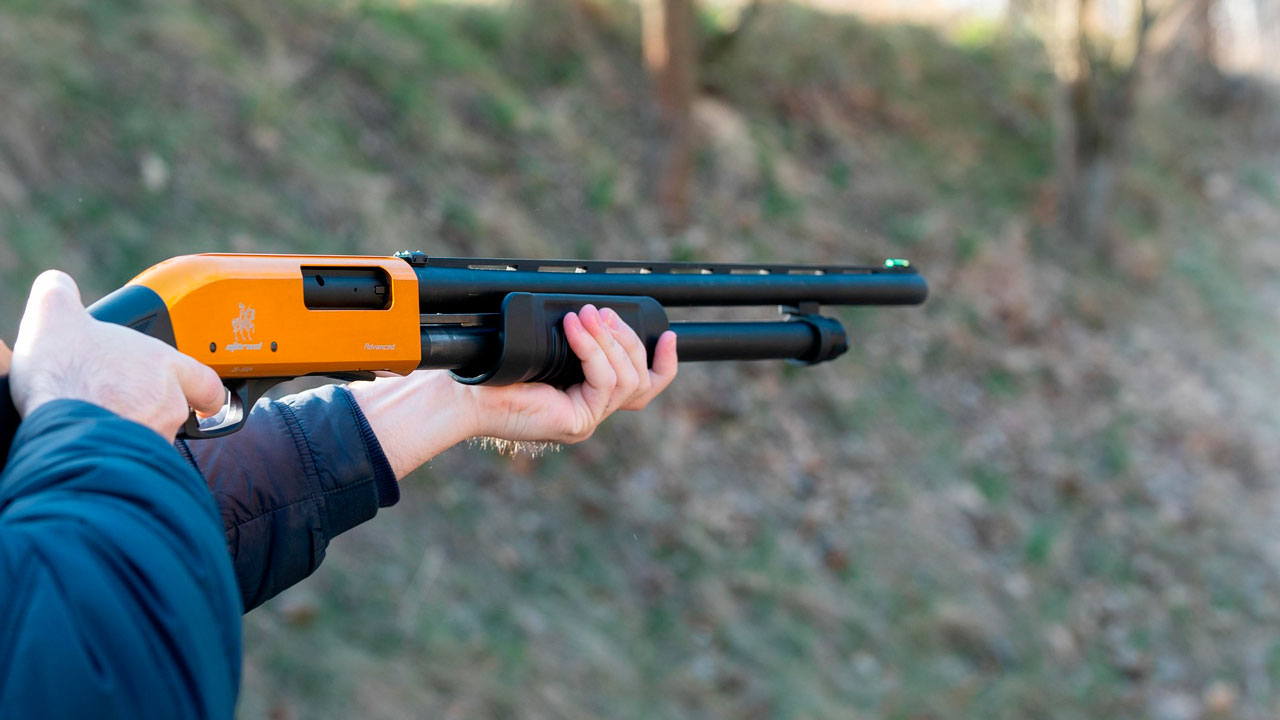 Стрелявший у центра иммиграционной службы в Далласе покочнил с собой Стрелявший у центра иммиграционной службы в Далласе покочнил с собой