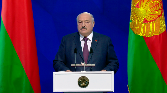 Лукашенко: «Всё растоптано, всё нарушено. Я имею право поставить вопрос вернуть ядерное оружие»