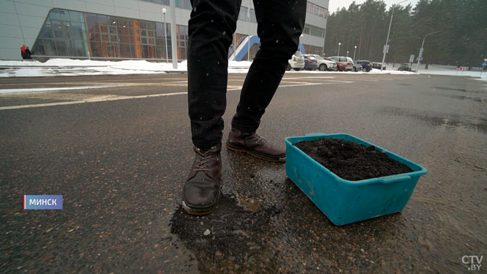 Новый материал для ремонта дорог разработали в БНТУ. Показываем, как его производят и наносят на полотно-10