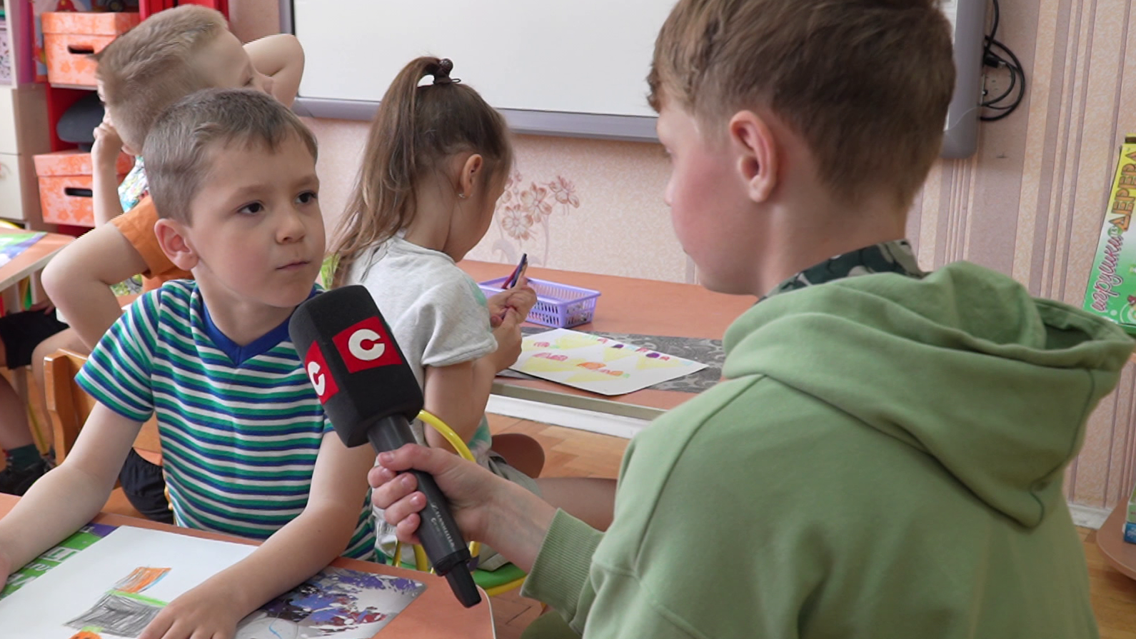 Юные корреспонденты на СТВ. В День защиты детей пройдут спецвыпуски новостей 