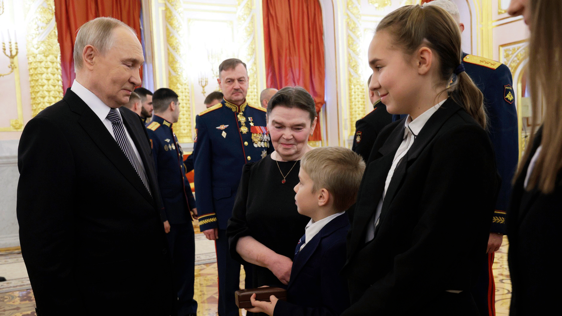 «Будь здоров!» Сын Героя РФ пожелал Путину здоровья-0 «Будь здоров!» Сын Героя РФ пожелал Путину здоровья-0