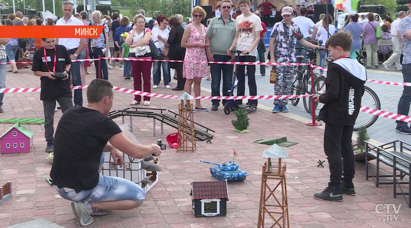 Почти полторы тысячи участников вышли на старт «Забега отважных». Как это было – в репортаже СТВ-10