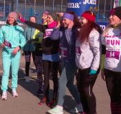 «Специально готовила костюм». Посмотрите, как прошёл женский забег Beauty run в Минске