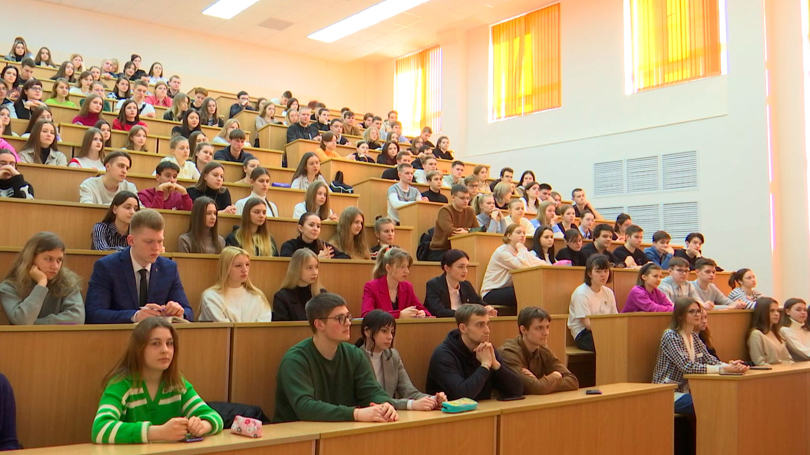 Гладкая и Лукьянов провели «Зачётный разговор» для студентов-медиков в Гродно. Обсудили самые острые вопросы