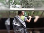 В Минске у 5-летнего мальчика застряла голова в перилах балкона, помогли спасатели