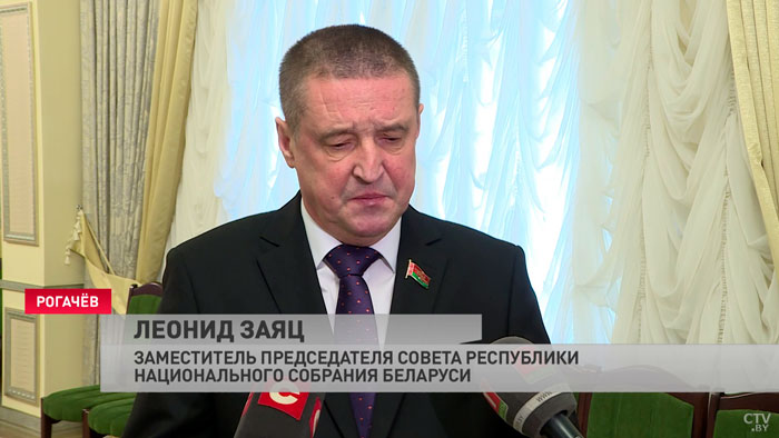 «Больше и больше внимания сегодня уделяется человеку». Проект новой Конституции обсудили в областях Беларуси-13